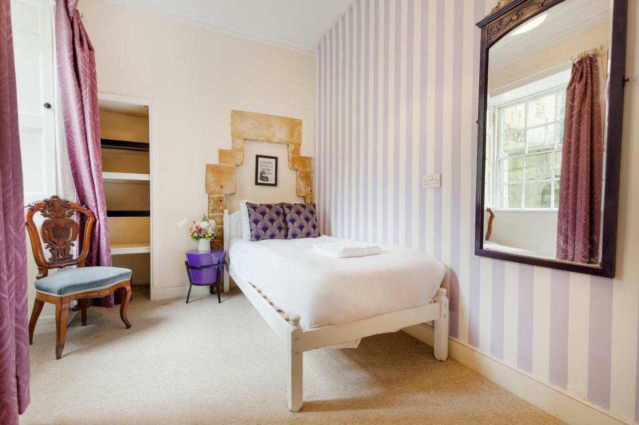 The Wonderland Townhouse - Alice In Wonderland 7Bdr Home Бат Екстериор снимка