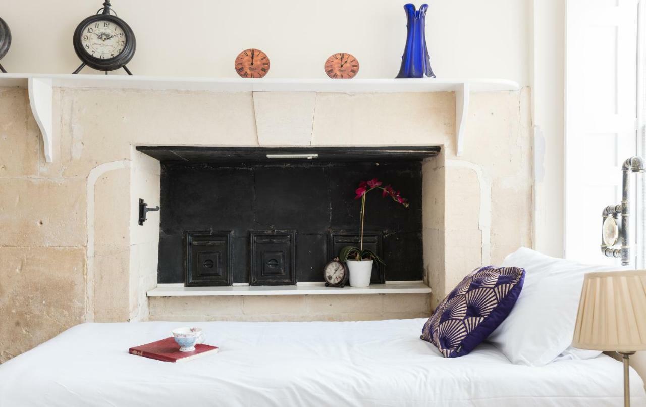 The Wonderland Townhouse - Alice In Wonderland 7Bdr Home Бат Екстериор снимка